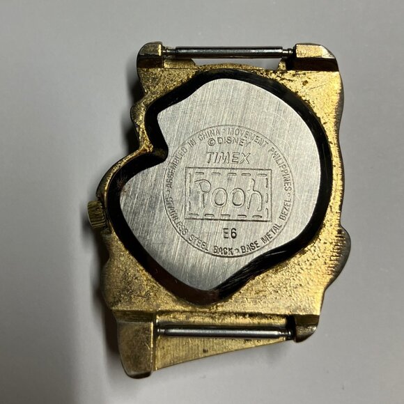 Vintage Timex Disney WINNIE the POOH FACE Watch Needs Battery E6 - Picture 4 of 4